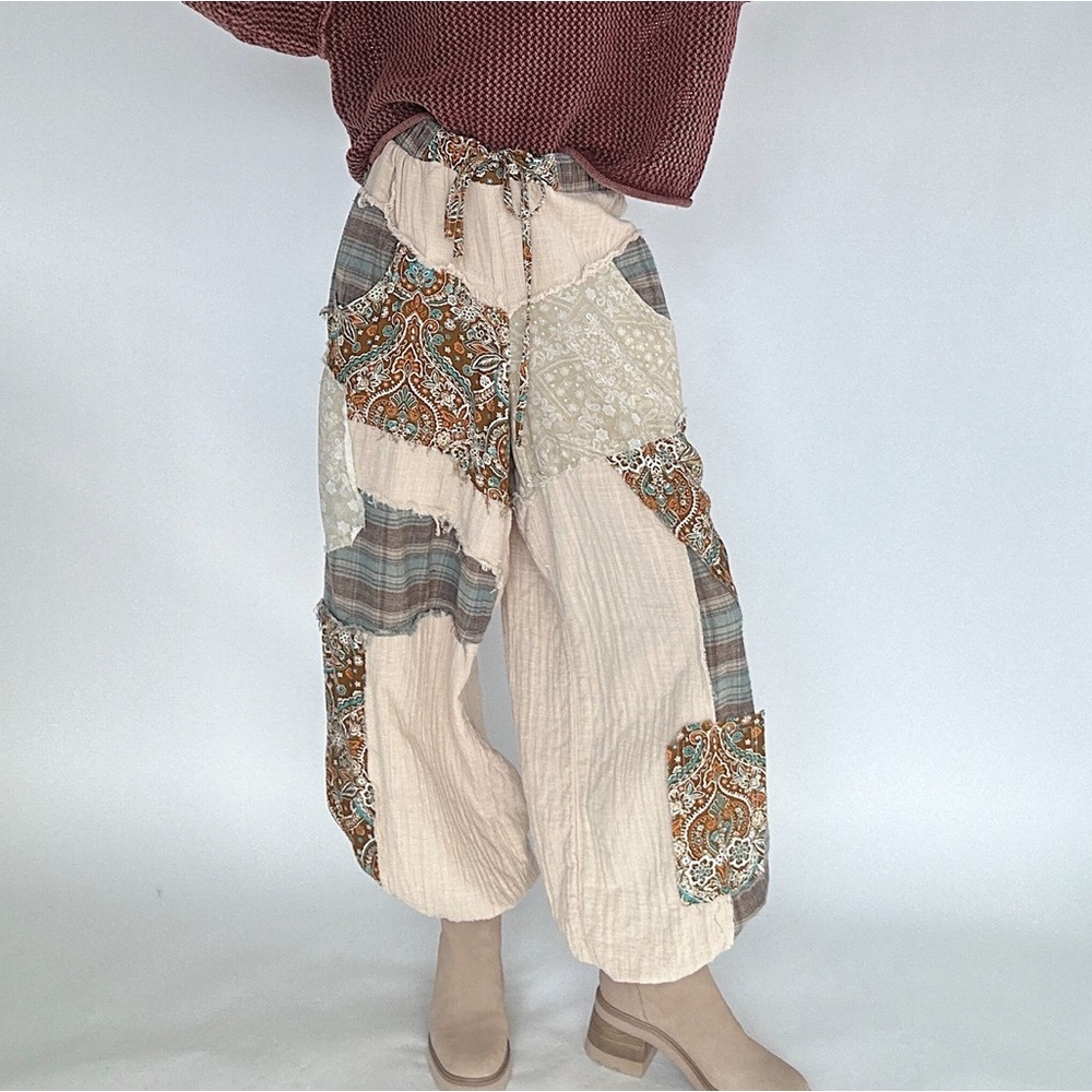 POL Paisley Patch Jogger Pants